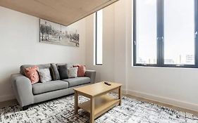Two Bedrooms Exquisite En-Suite Apartment Deansgate